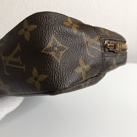 LV Paris Toilette 23 Bag. Date Code: TH January 1988 inside pocket under tag. - Picture 12 of 16